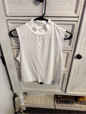 GAP White Sleeveless Mock Neck Top